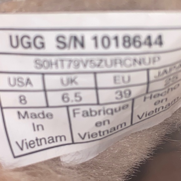 Ugg Chestnut Boots Size 8 - Picture 12 of 13